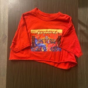 women’s red graphic santana crop top